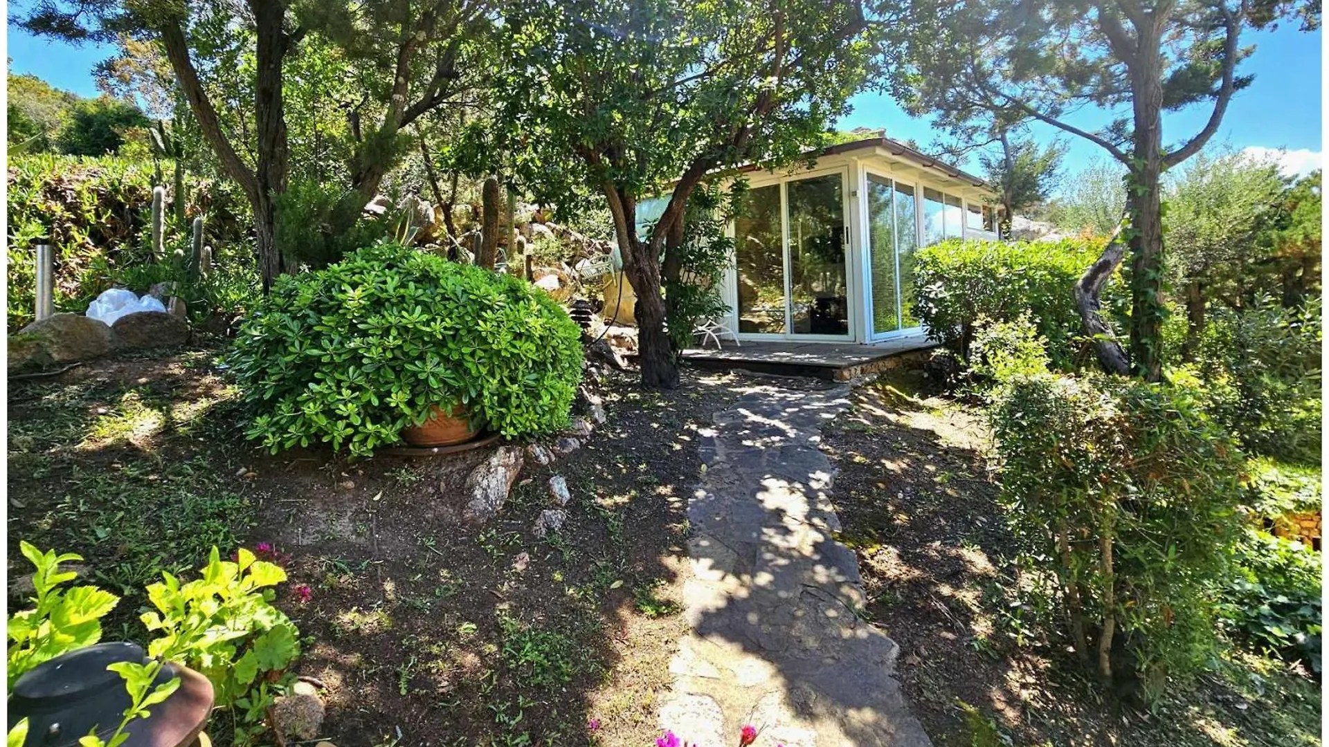 Teuccia Dependance - Costa Smeralda - Porto Cervo 0*,  İtalya